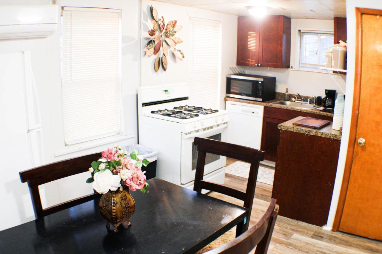California Ave - 2 Bedroom - Home Away From Home! Pittsburgh Exterior photo